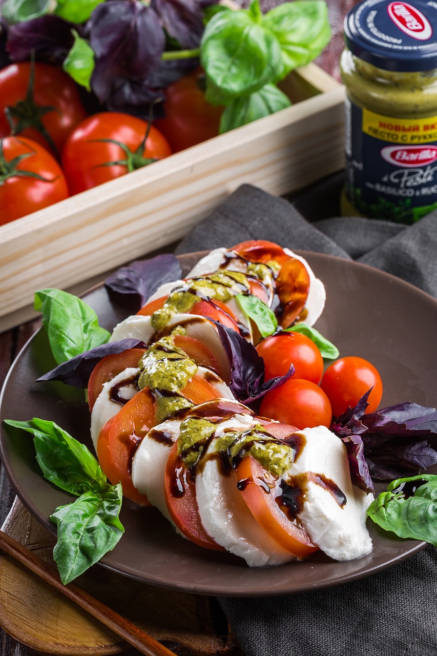 salad, caprese, mozzarella-1934944.jpg